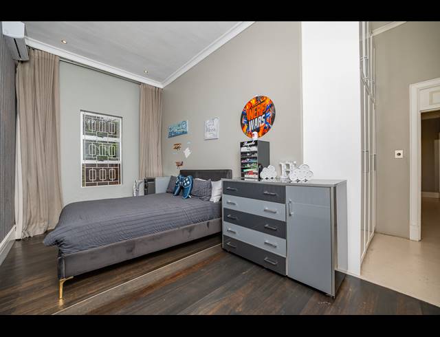 4 BEDROOM TOWNHOUSE FOR SALE IN ESSENWOOD